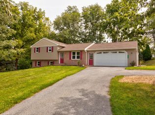 2193 Donough Dr, Manheim, PA 17545