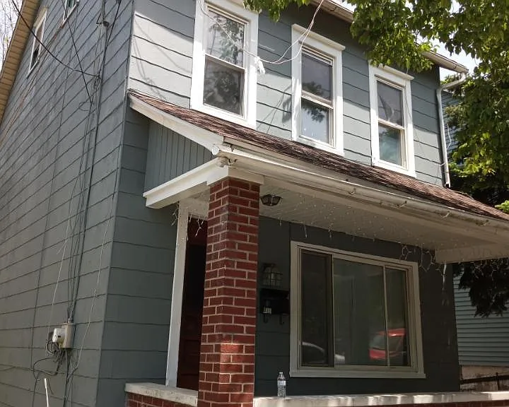 715 Hillside Ave — Photo 3
