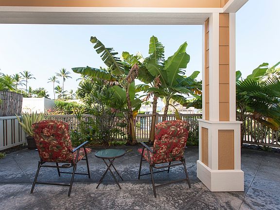 3rd image of 75-5919 Alii Dr APT C4