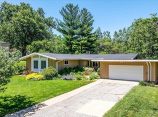 1322 Onyx Dr, Harlan, IA 51537