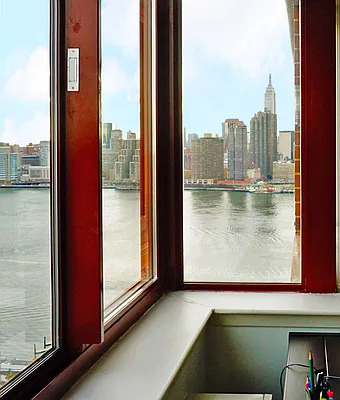 Sold by R New York | media 16