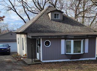 3001 Effie Pl NE, Grand Rapids, MI 49505