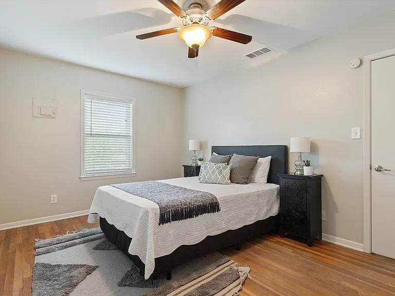 804 Ash St — Photo 7