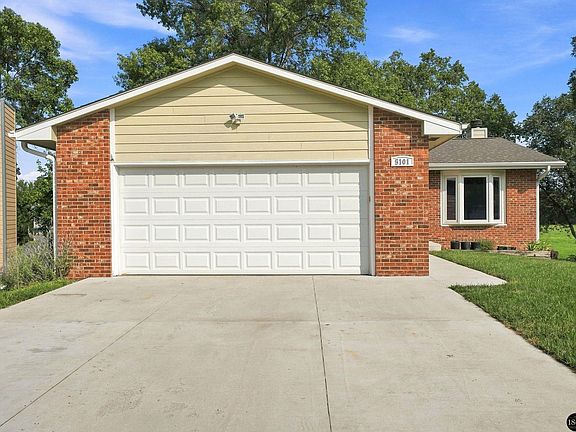2nd image of 5101 Rosebriar Ct