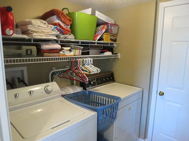 3604 Churchill Dr — Photo 8