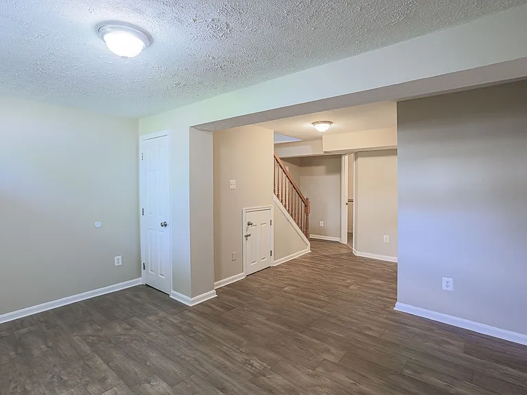 2509 Merrick Ct — Photo 15