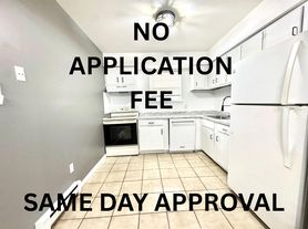 Longview Village at Halstead