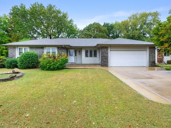9732 W Harvest Ct, Wichita, KS 67212