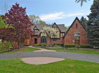 2057 Victoria Hl, Rochester, MI 48306