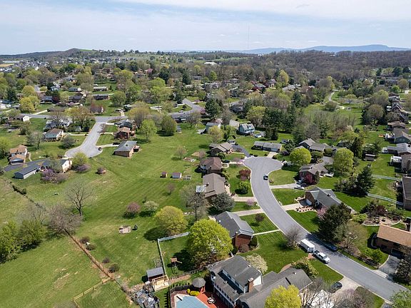 5th image of 3875 Nutmeg Ct