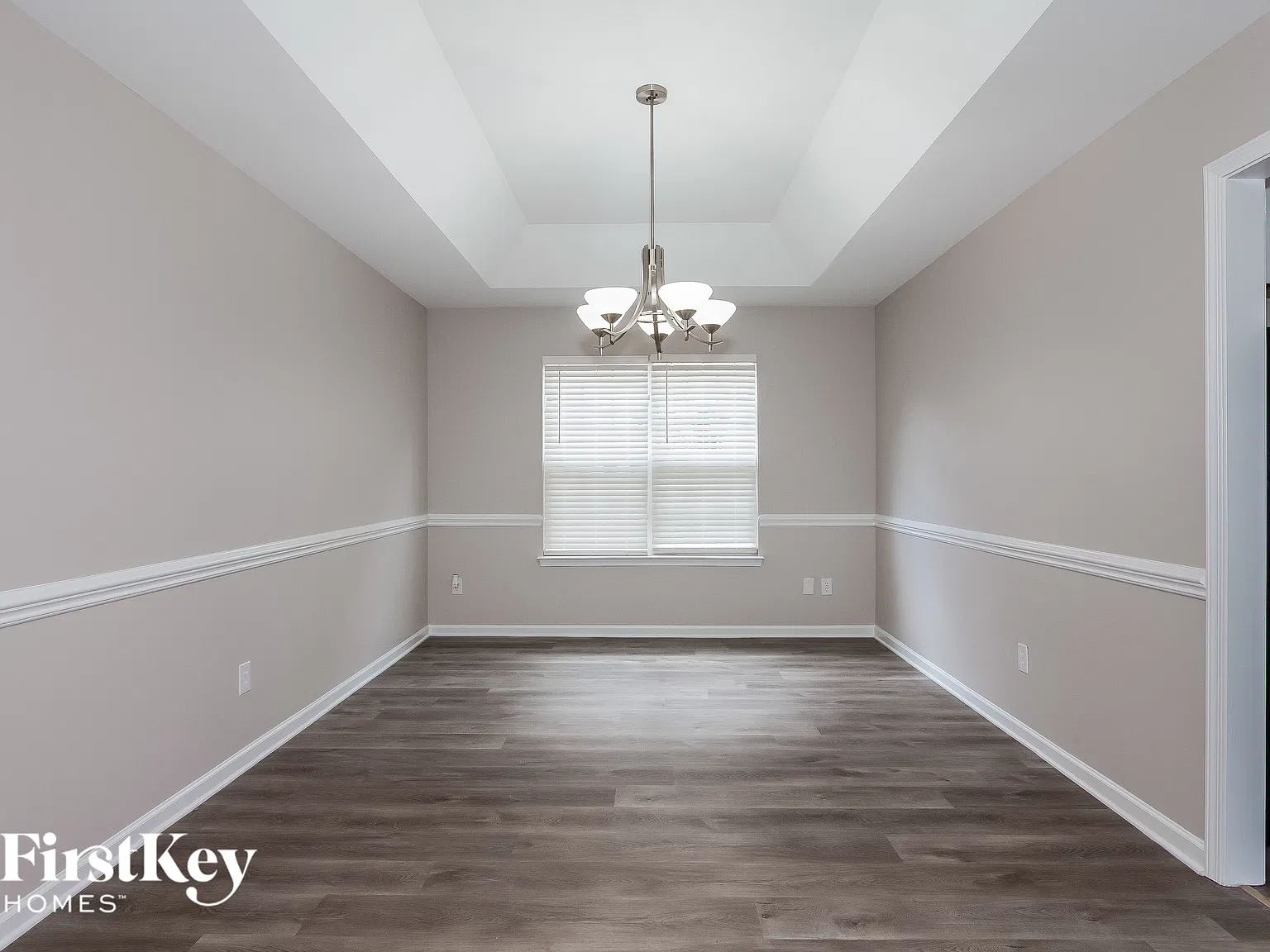 4 bed, 2.5 bath, 2810 sqft, $2,765 — Photo 4
