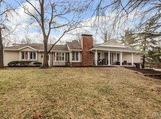 15094 Green Circle Dr, Chesterfield, MO 63017