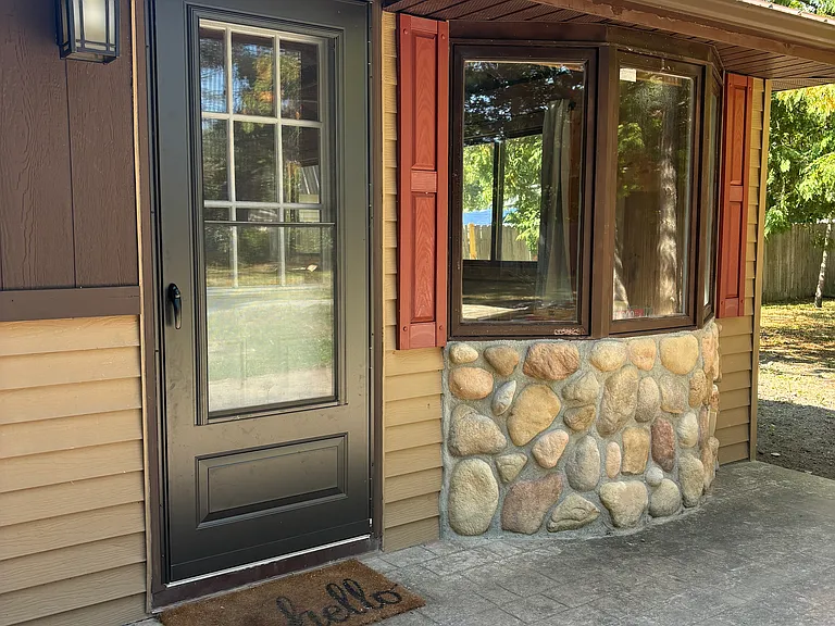 415 Chester Rd — Photo 2