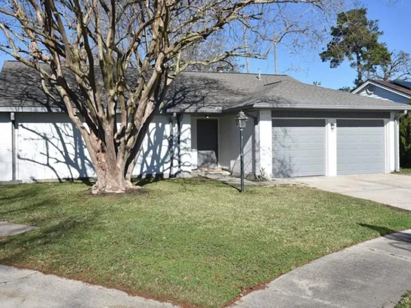 2711 Goldspring Ln, Spring, TX 77373