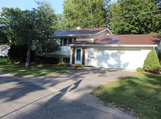 15543 Iyopawa Island Rd, Coldwater, MI 49036