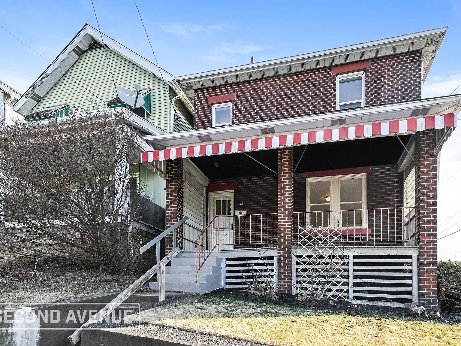 3 bed, 1.0 bath, 1260 sqft, $1,349 — Photo 1