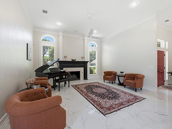 5th image of 3509 Mount Vernon Way