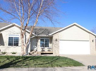 7216 S Bitterroot Ct, Sioux Falls, SD 57108