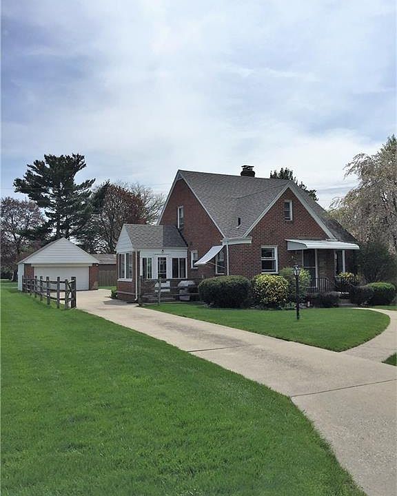 1st image of 2744 Randall Dr