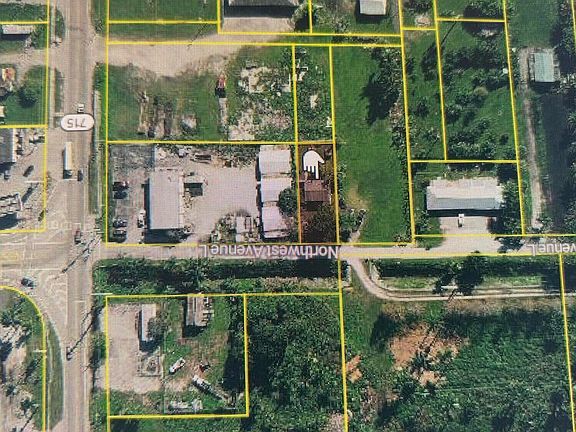 3rd image of 1624 NW Avenue L
