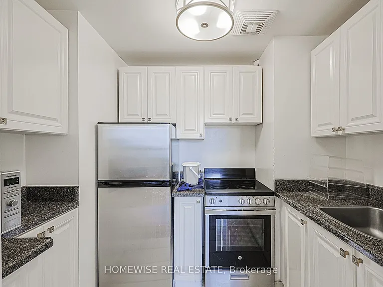 485 Kingston Rd #714 — Photo 3