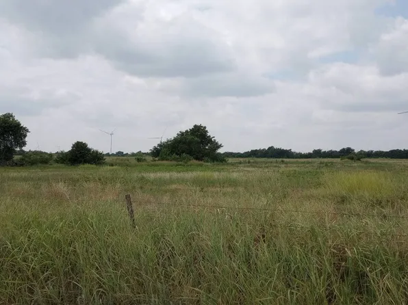 30 N Meridian Ave, Crescent, OK 73028