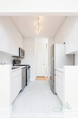 Rented by Mirador Real Estate | media 5