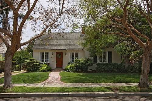 2nd image of 3821 Bernice Dr