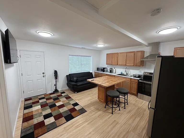 4607 SE Naef Rd — Photo 8