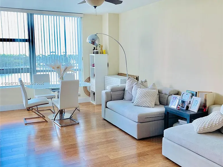 2641 N Flamingo Rd #706-N — Photo 21