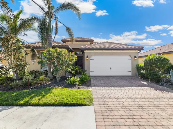 655 Resolute Ln, Nokomis, FL 34275