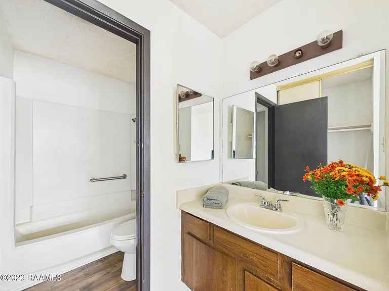 200 High Meadows Blvd — Photo 6