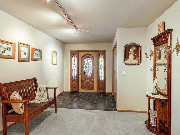 4th image of 12372 W Parkway Dr