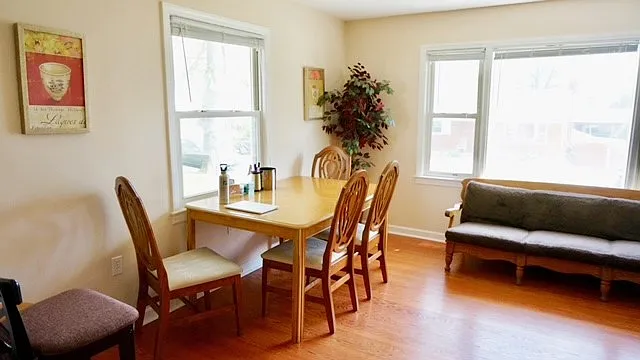 120 Mount Vernon Pl — Photo 9