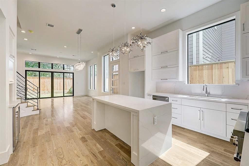 Saulnier Floors Inc Floor Roma