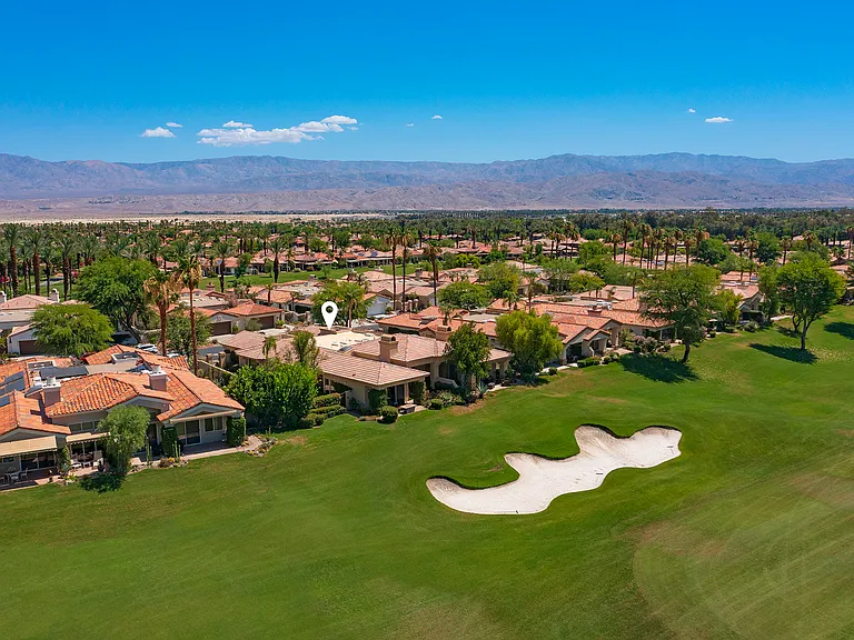 383 Desert Holly Dr — Photo 34