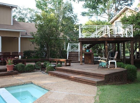 pool and tri-deck