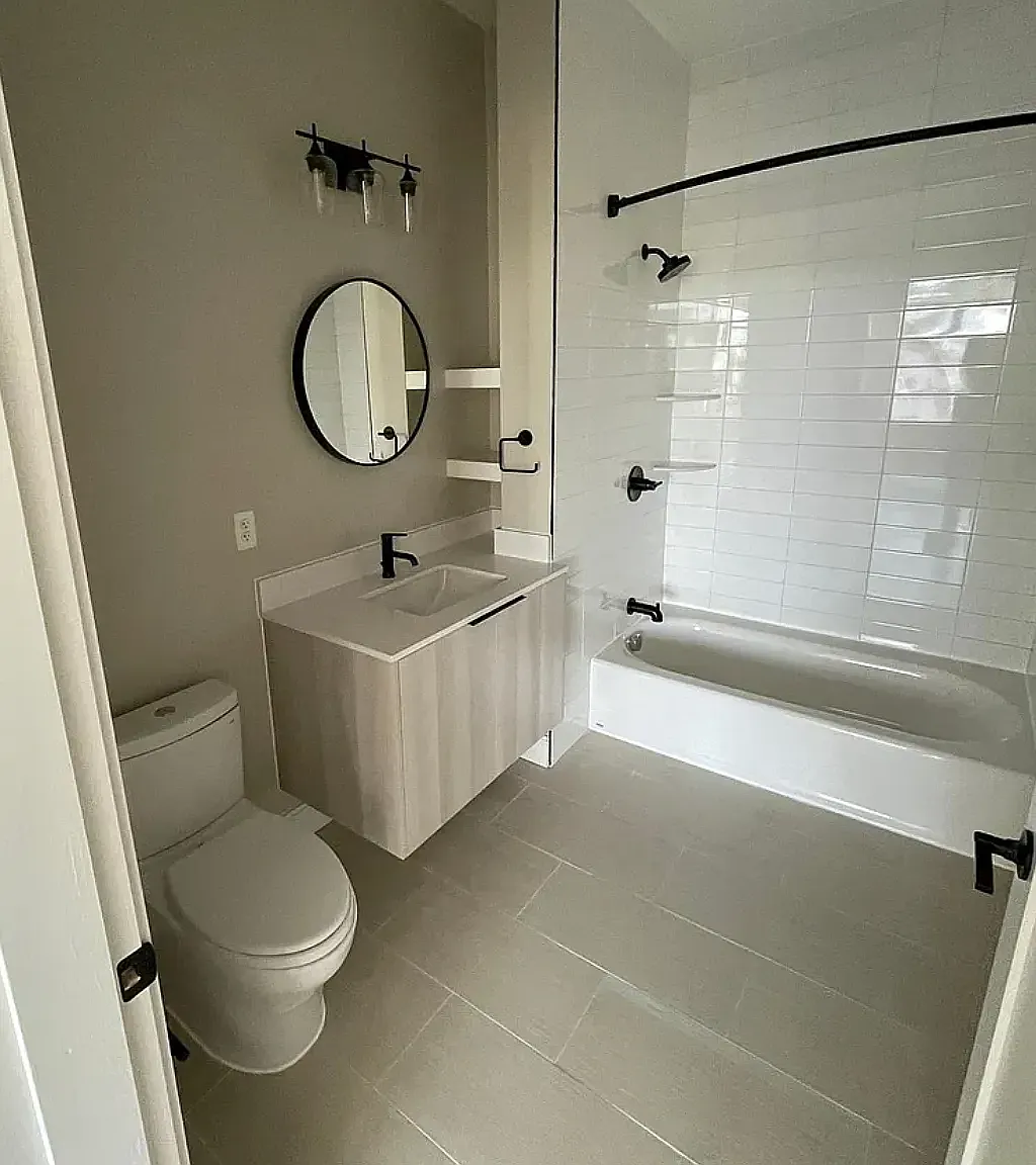 3 bed, 1200 sqft, $4,245 — Photo 3