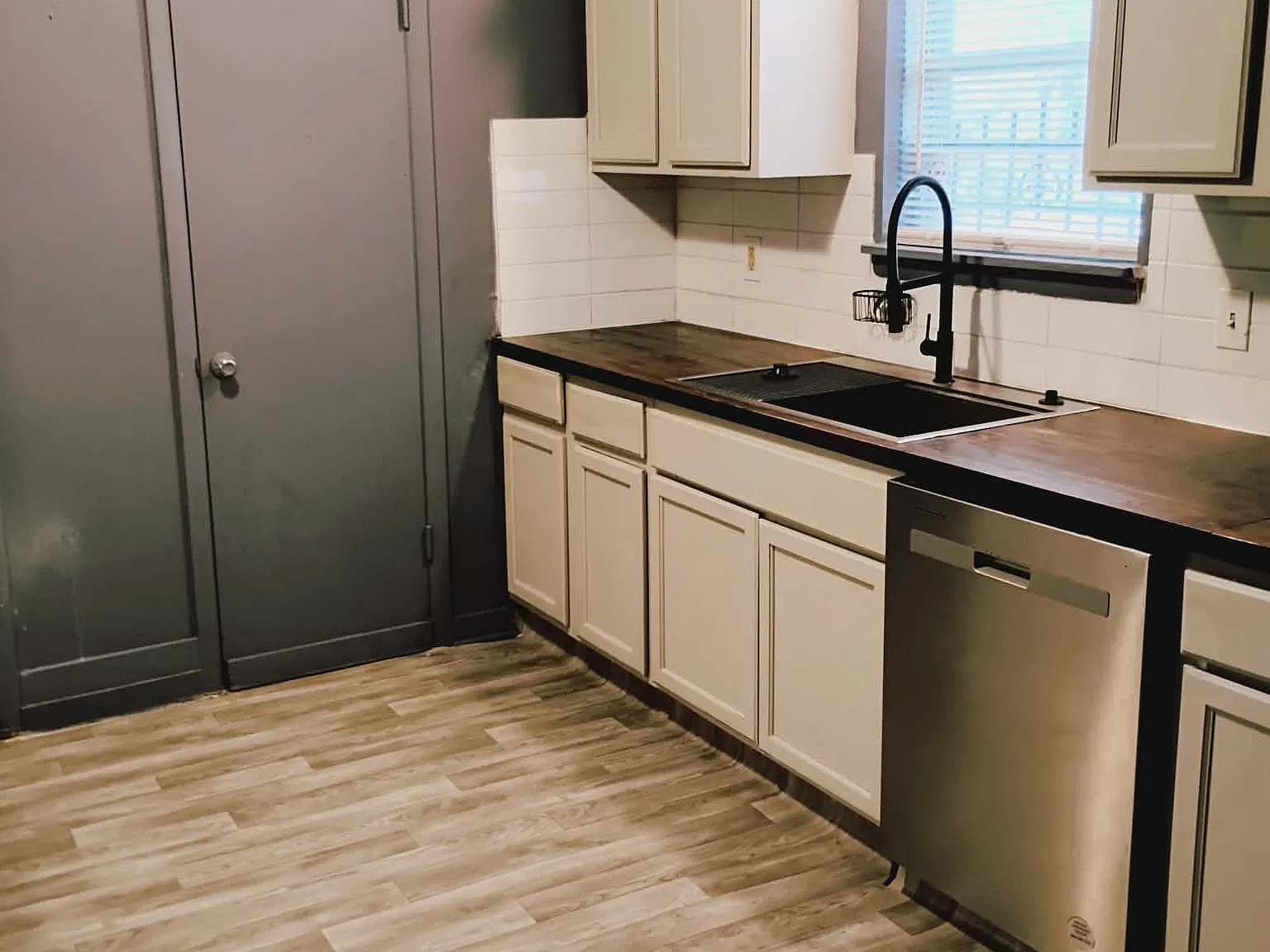 2 bed, 1360 sqft, $1,000 — Photo 3