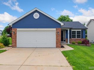 31 Homefield Trace Ct, O'Fallon, MO 63366