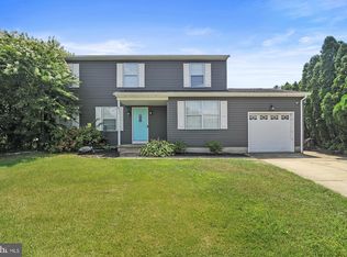 211 Hansome Way E, Bear, DE 19701