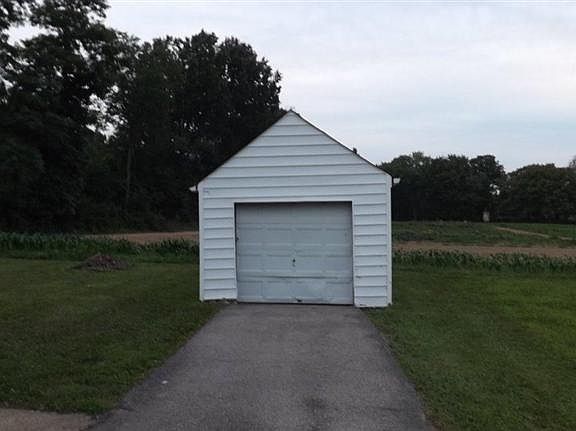 3rd image of 309 Judd Rd