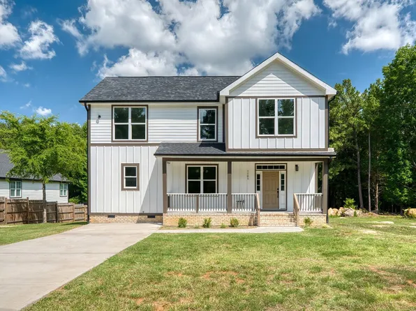 1105 Ridge Rd, Roxboro, NC 27573