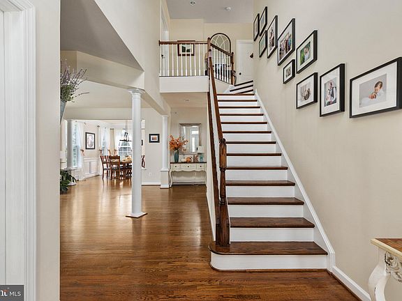 4th image of 42569 Regal Wood Dr