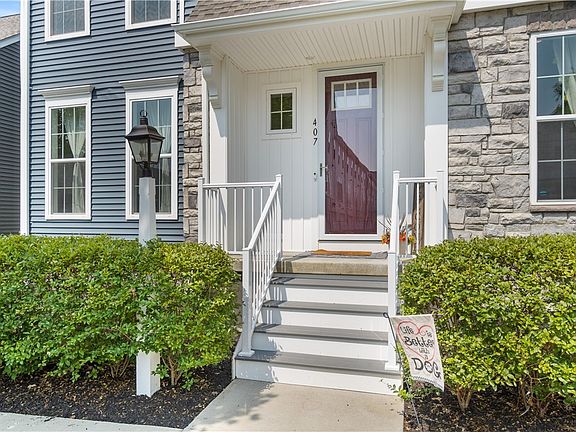 4th image of 407 Meeder Ln