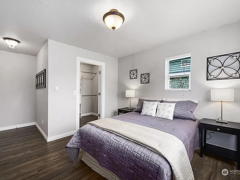 2127 S Ainsworth Ave — Photo 13
