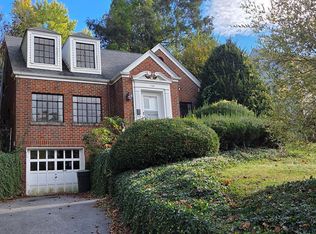 320 Parkway Ave, Bluefield, WV