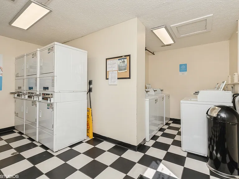Springburne at Polaris Apartments — Photo 7