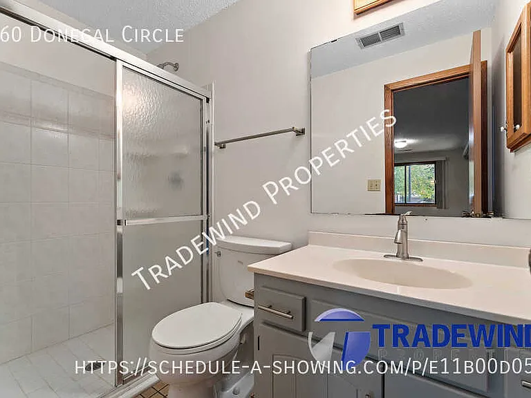 560 Donegal Cir — Photo 20