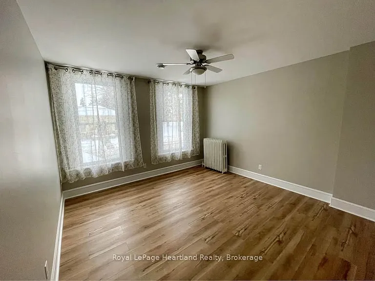 38 Ontario St — Photo 9